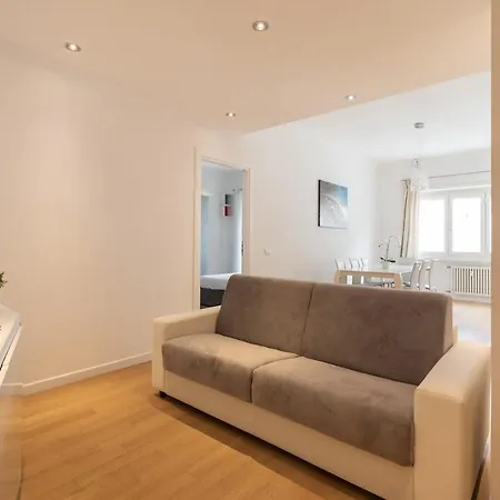 Apartamento Ampio - Vasca - Metro Adiacente Roma