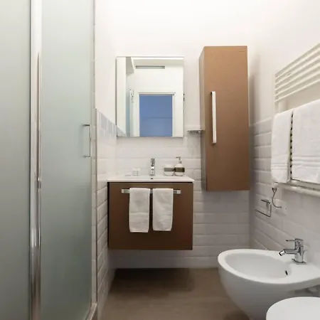 Apartamento Ampio - Vasca - Metro Adiacente
