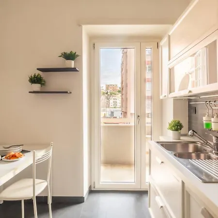 Ampio - Vasca - Metro Adiacente Apartamento *