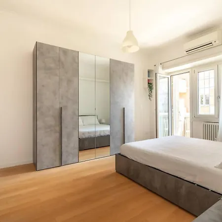 Elegante E Luminoso Con Metro Vicina