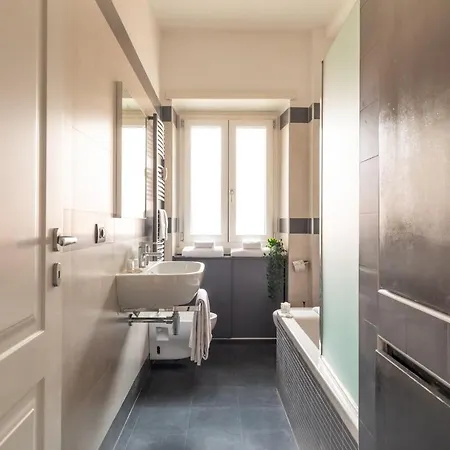 Appartamento Ampio - Vasca - Metro Adiacente Daire *